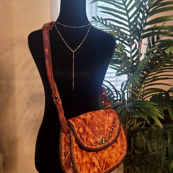 Vintage Maxine Boho Leather Crossbody bag – Rustic Brown Embossed & Hand -stitch - Picture 2 of 10